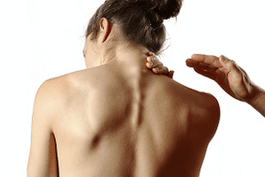 Cúiseanna na n -airíonna agus cóireáil osteochondrosis cheirbheacsach